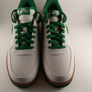 Nike Air Force 1 '07 St Patrick  Size 11